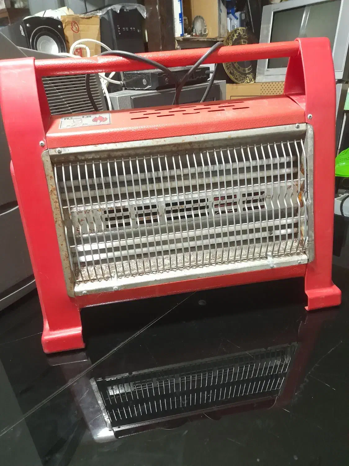 بخاری برقی فن دار|بخاری، هیتر، شومینه|قدس, شهر‌قدس|دیوار