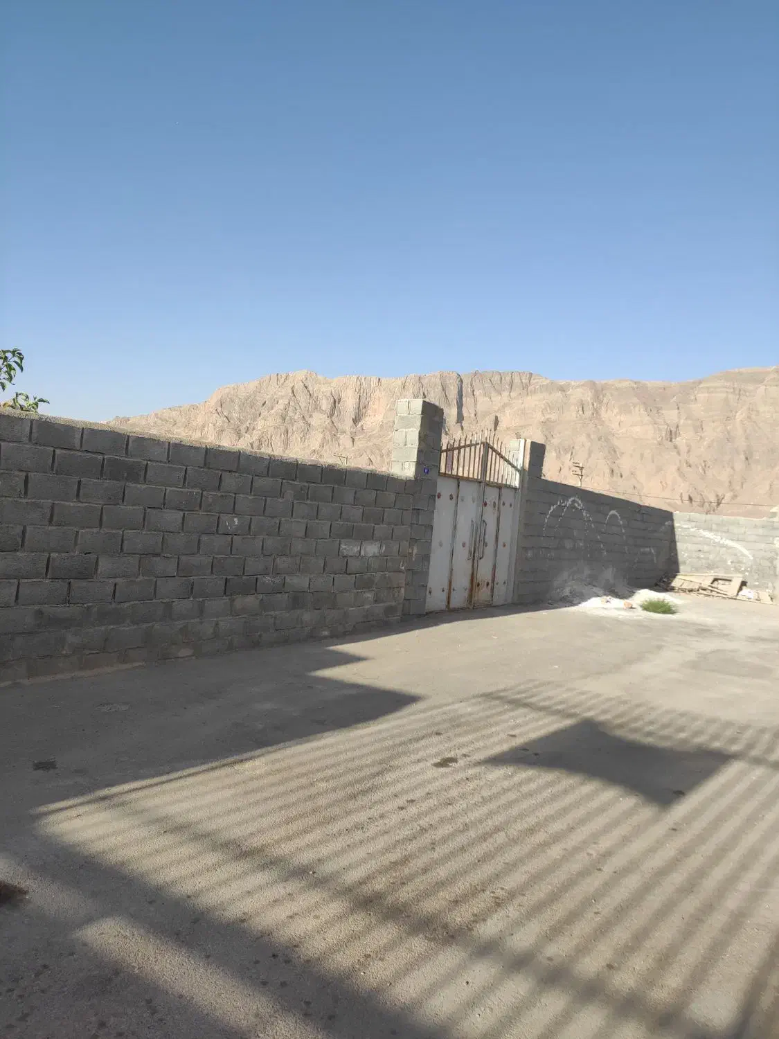 زمین دیوارکشی شد دودر|اجارهٔ دفتر صنعتی، کشاورزی، تجاری|شهرضا, |دیوار