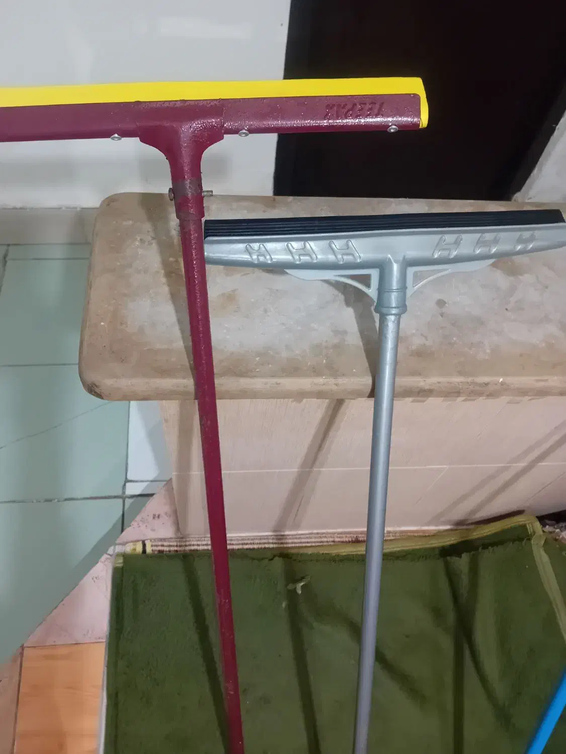 پیک نیک سالم،یک عدد جارو و دوعدد طی|اجاق گاز و لوازم برقی پخت‌وپز|گرگان, |دیوار