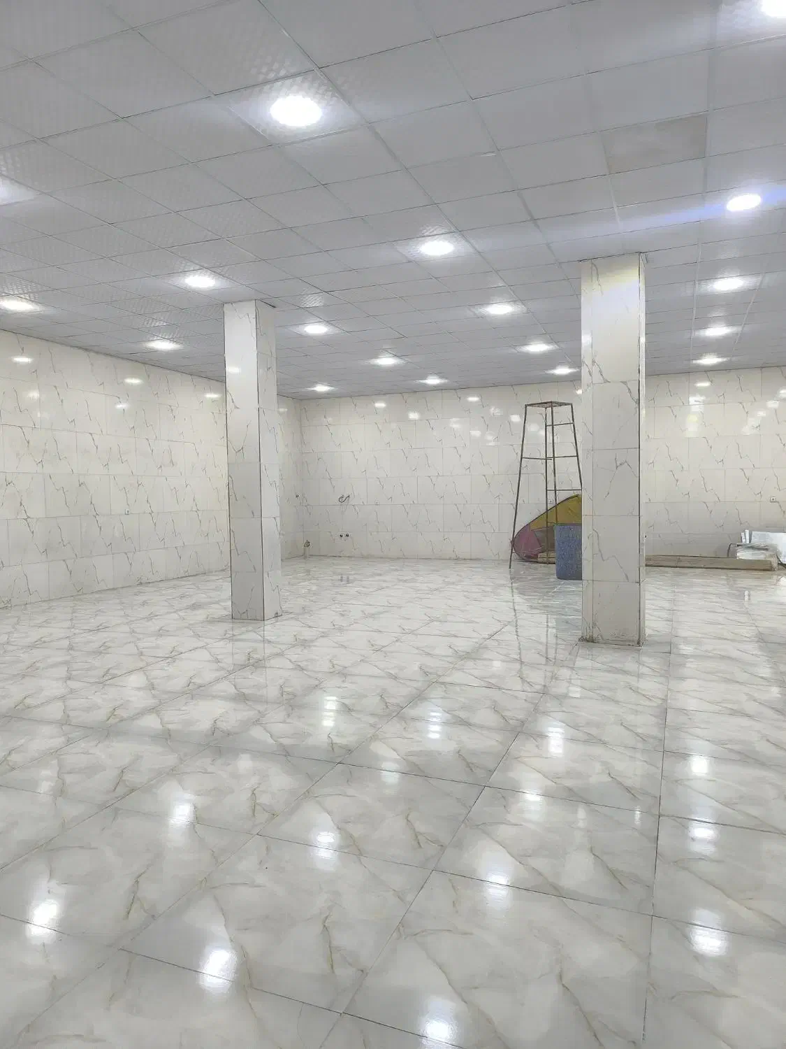 تجاری ۱۹۰ متری کنارپلیت/معاوضه با ملک خودرو|فروش مغازه و غرفه|آبادان, |دیوار