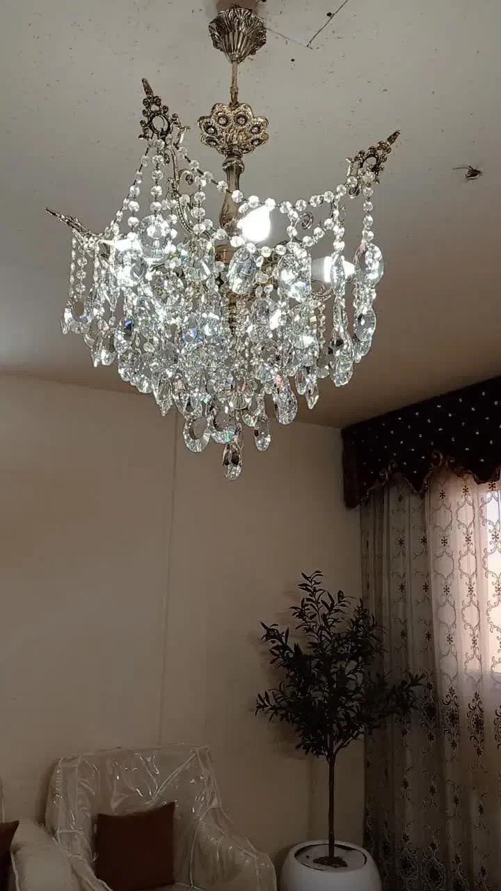 لوستر برنزی|لوستر و چراغ آویز|قم, پردیسان|دیوار