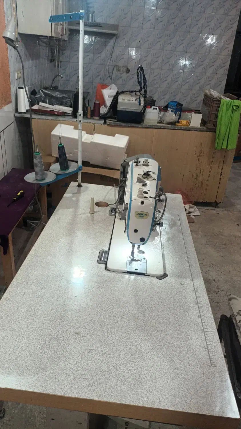 چرخ خیاطی صنعتی راسته و زیگزال و نخ پلی استر|چرخ خیاطی و ریسندگی|اندیمشک, |دیوار