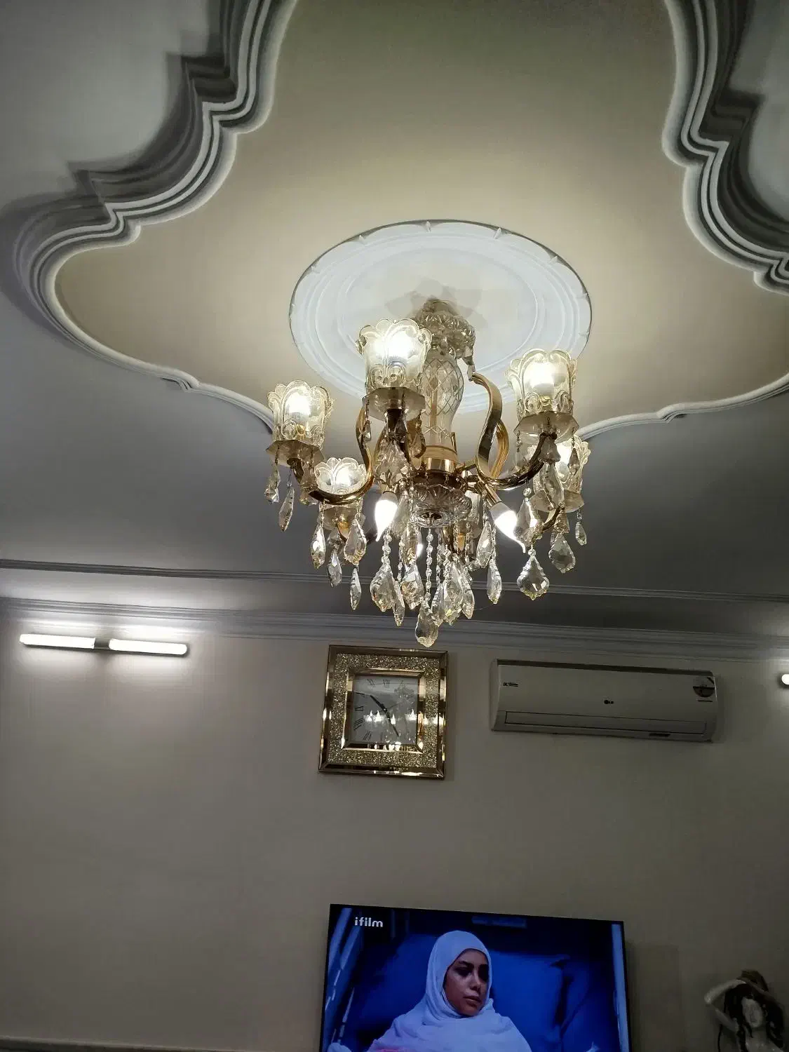 لوستر|لوستر و چراغ آویز|سبزوار, هویزه|دیوار