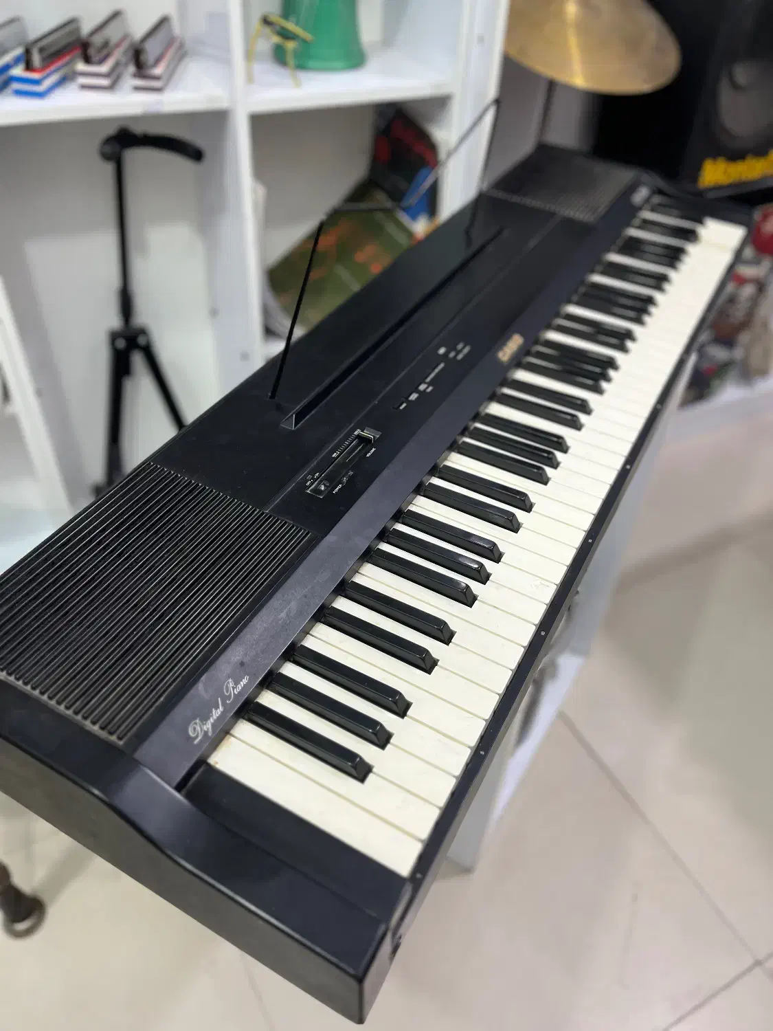 پیانو فقط ۲۵ میلیون تومن|پیانو، کیبورد، آکاردئون|گنبد کاووس, |دیوار