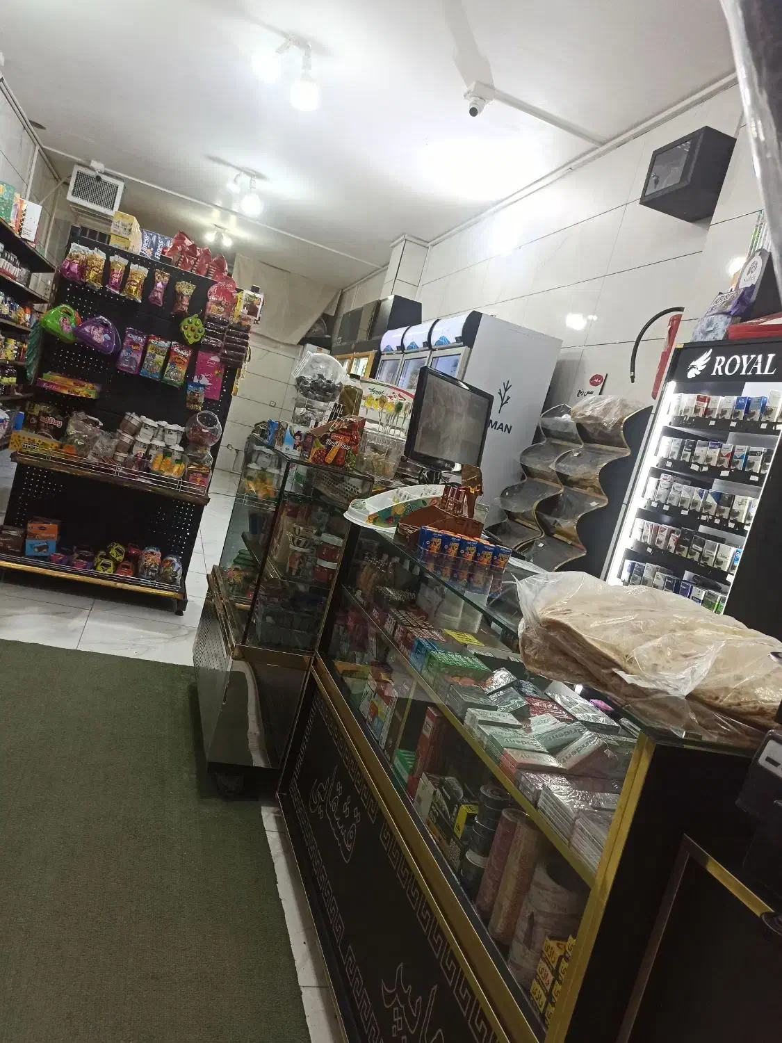 واگذاری سوپر مارکت لطفا تماس بگیرید|فروشگاه و مغازه|شهرضا, |دیوار