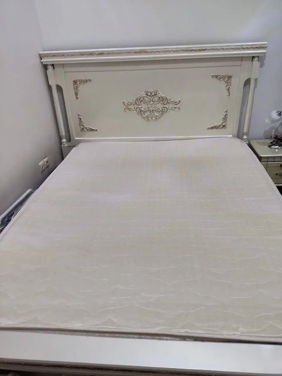 روتختی و تشک تخت|سرویس روتختی|مشهد, چهارچشمه|دیوار