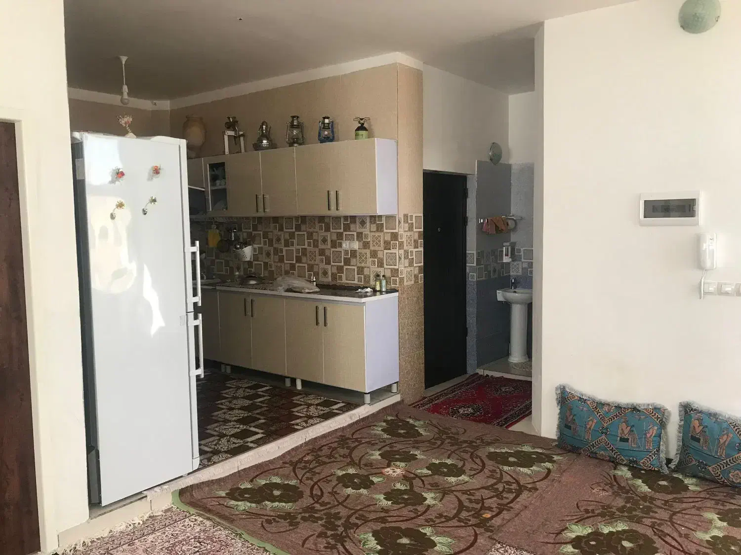 فروش آپارتمان ۳ خوابه  در بلواراتحاد اقبال اباد|فروش آپارتمان|شیراز, شریف‌آباد|دیوار