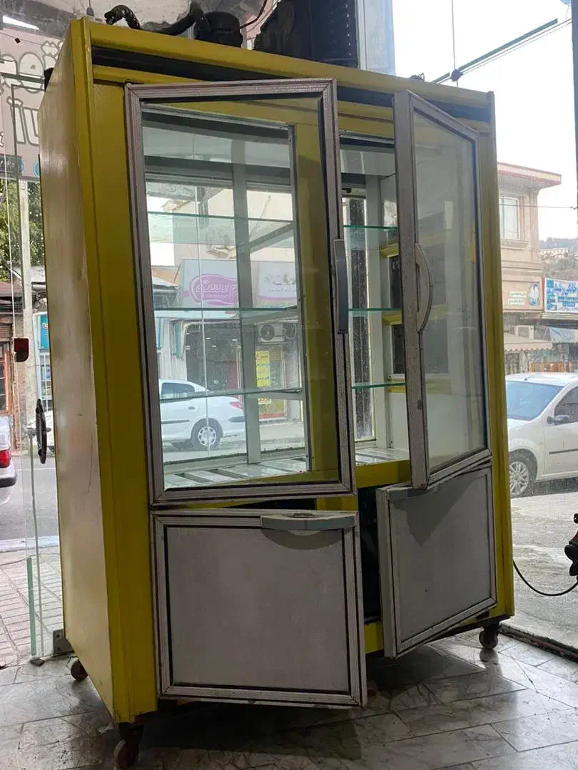 یخچال فروشگاهی ویترینی دو طرفه چهار درب|فروشگاه و مغازه|زیرآب, |دیوار