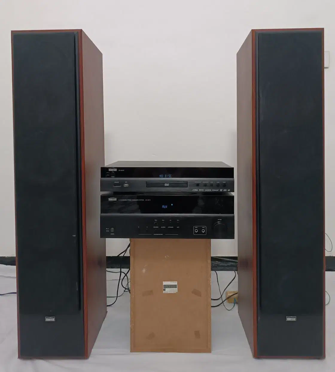 ظبط و باند ایستاده|سیستم صوتی خانگی|زاهدان, |دیوار