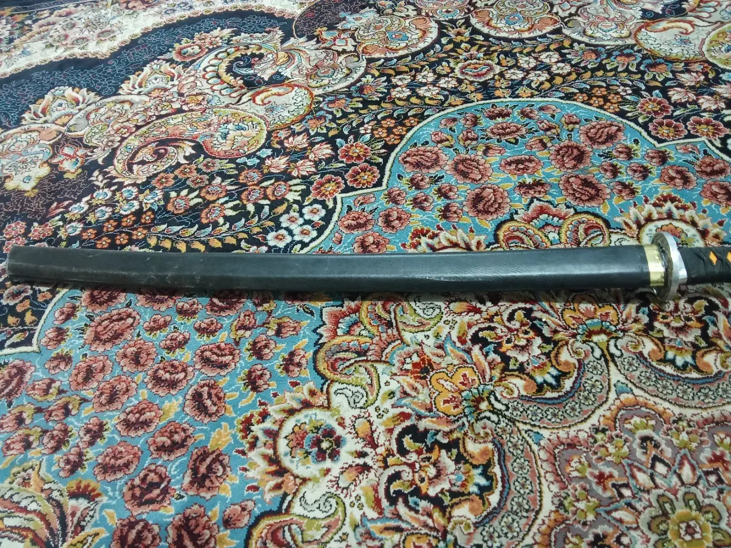 شمشیر|کلکسیون اشیاء عتیقه|مشکین‌دشت, |دیوار