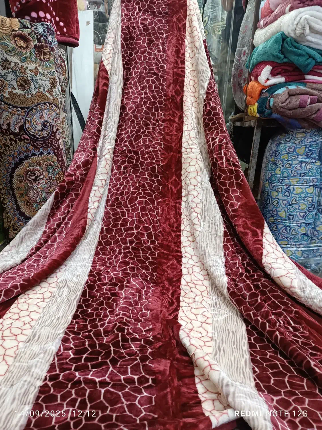 پتو دونفره لایف کره‌ای برجسته|رختخواب، بالش، پتو|شیراز, ابیوردی|دیوار