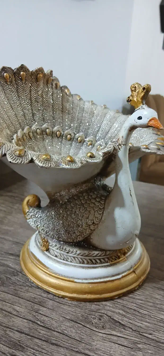 شکلات خوری شکل طاووس|مجسمه، تندیس، ماکت|رشت, حمیدیان|دیوار