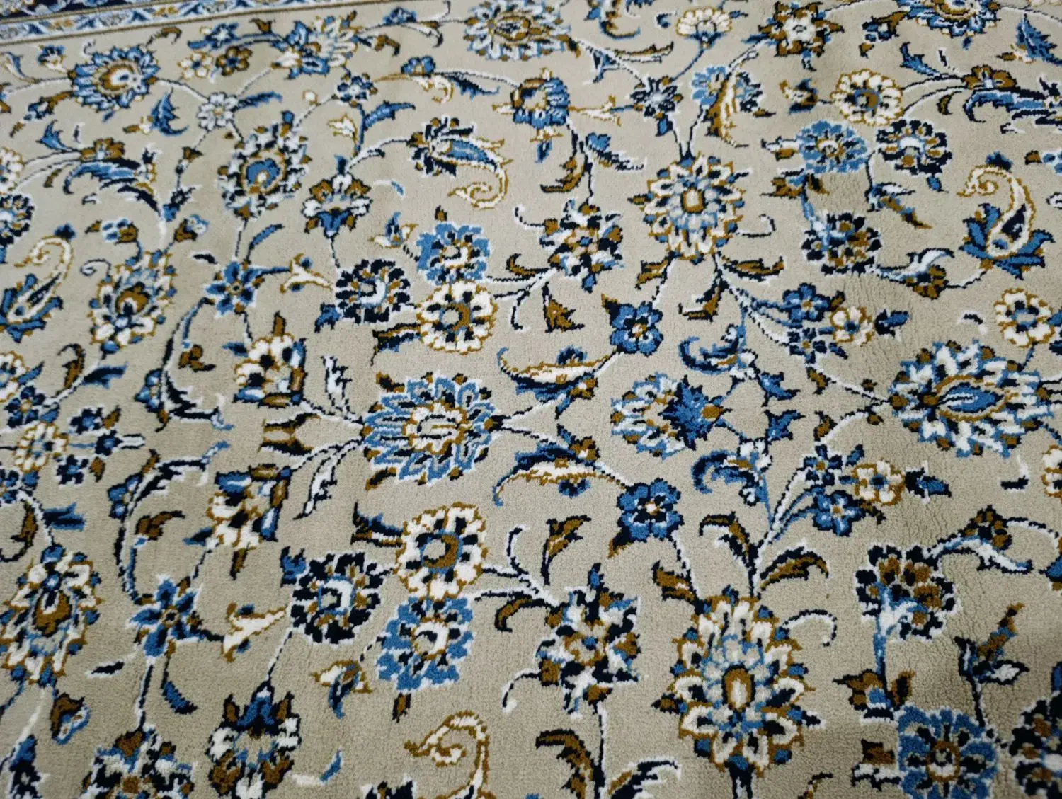 فرش ۶ متری و کناره ۶متری|فرش|لاهیجان, شهرک جانبازان|دیوار