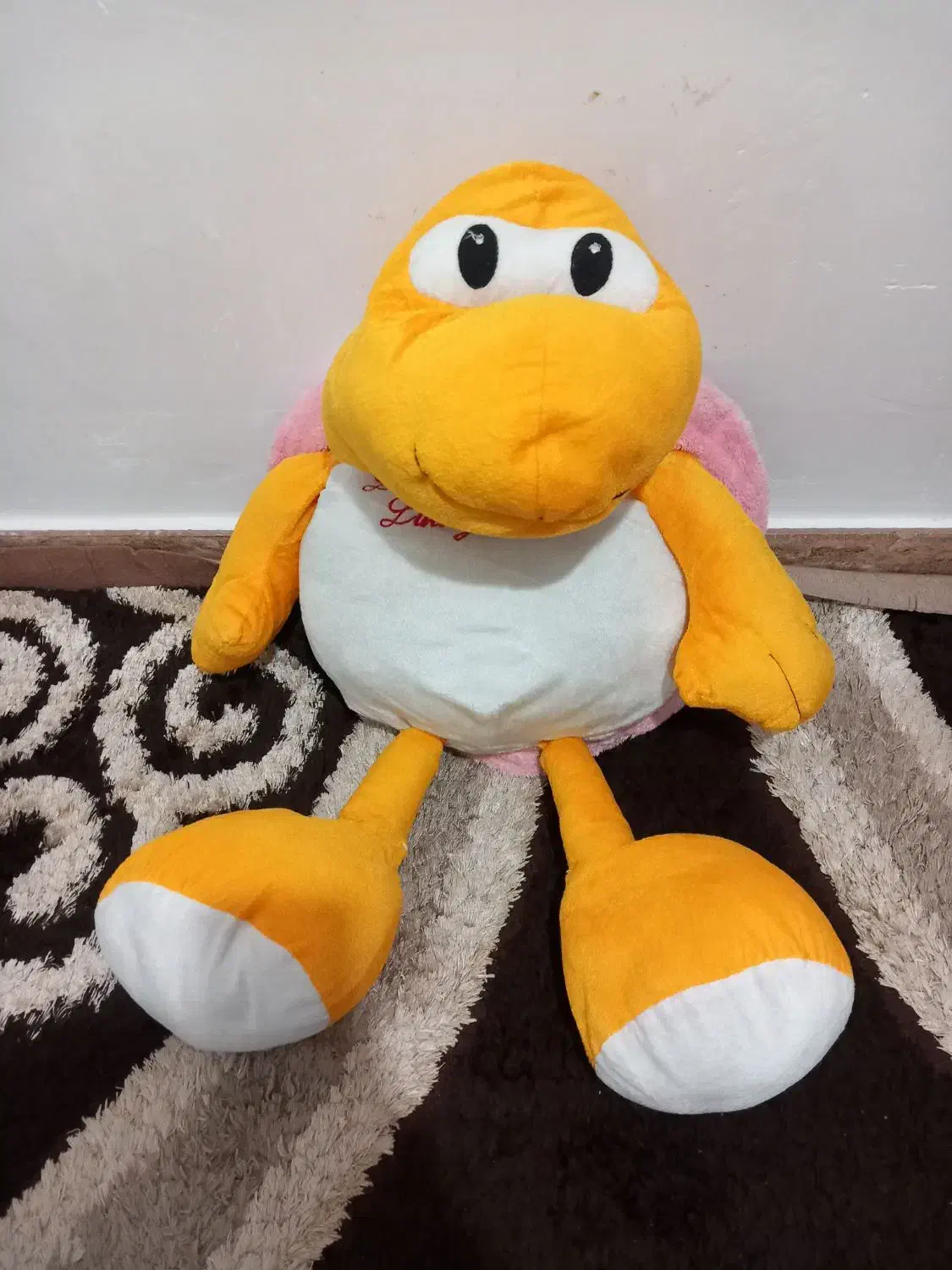 عروسک نو|اسباب‌بازی بچه|رشت, کوی فکوری|دیوار