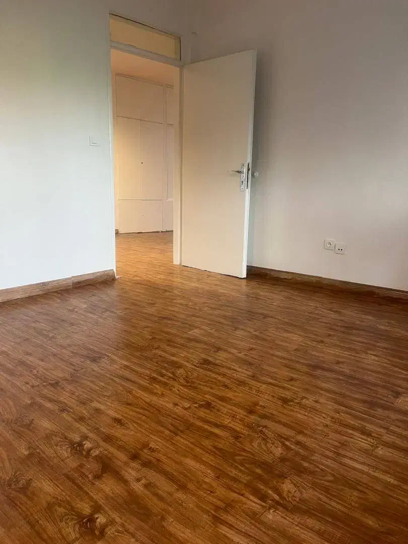 80مترطبقه1،غرق آفتاب،شریعتی-ابتدای معلم-تک واحد