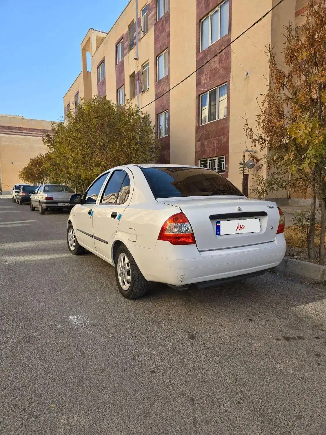 تیبا ۱ صندوقدار تکسوز مشابه خشک|خودرو سواری و وانت|کرمانشاه, |دیوار