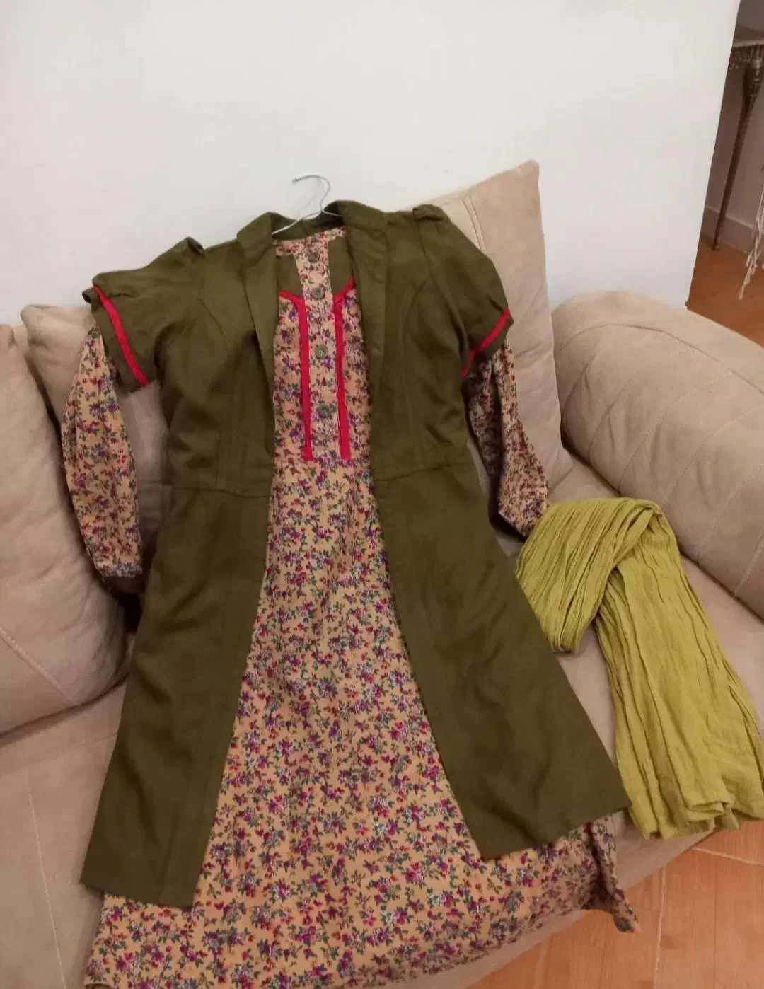 مانتو پاییزه سنتی|لباس|فردیس, ثابتی|دیوار