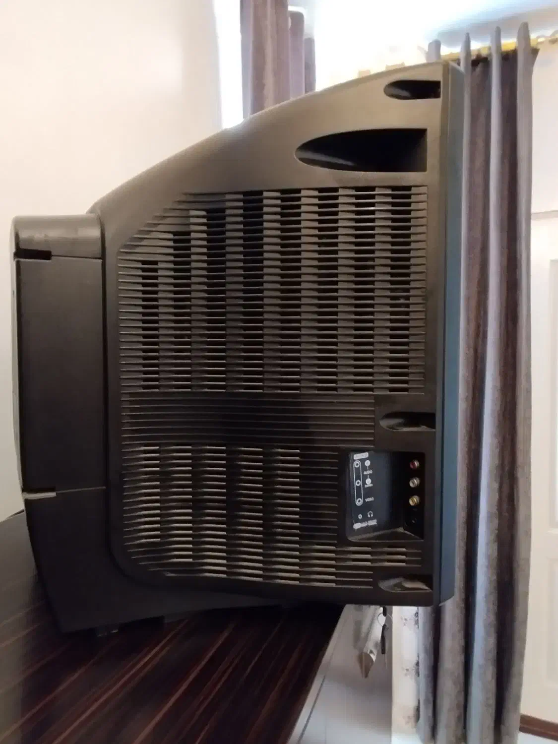 تلویزیون 24 اینچ قدیمی سامسونگ|تلویزیون و پروژکتور|اندیشه, اندیشه فاز ۱|دیوار