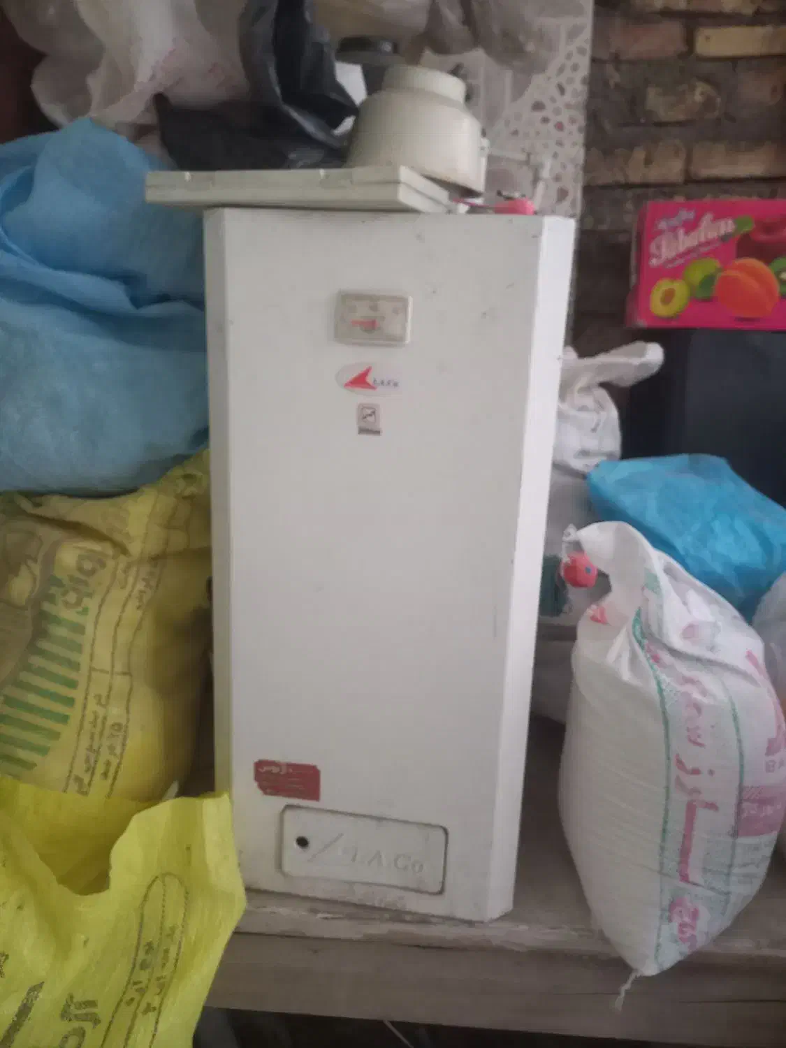 آبگرمکن دیواری سالم|آبگرمکن، پکیج، شوفاژ|شاهینشهر, خانه کارگر|دیوار