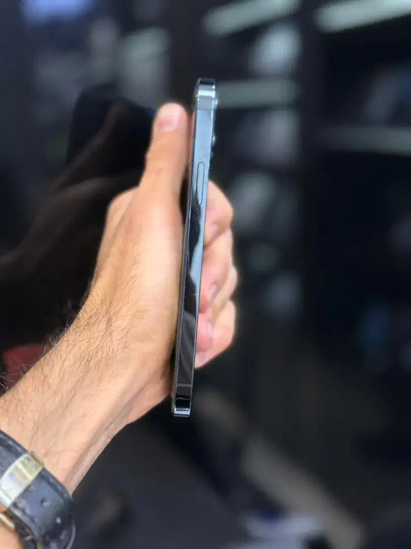 ۱۲ پرو جذابو دل انگیز|موبایل|اصفهان, مفتح|دیوار