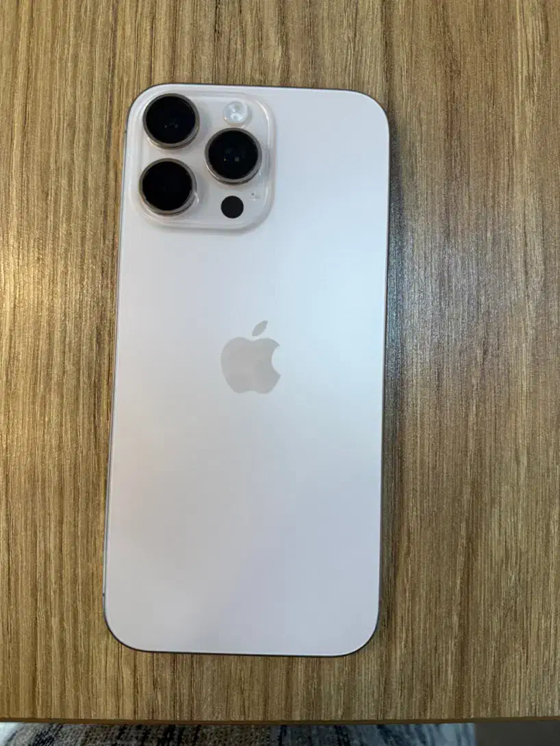 16 pro max battery 100% گارانتی شرکتی|موبایل|کرمانشاه, |دیوار