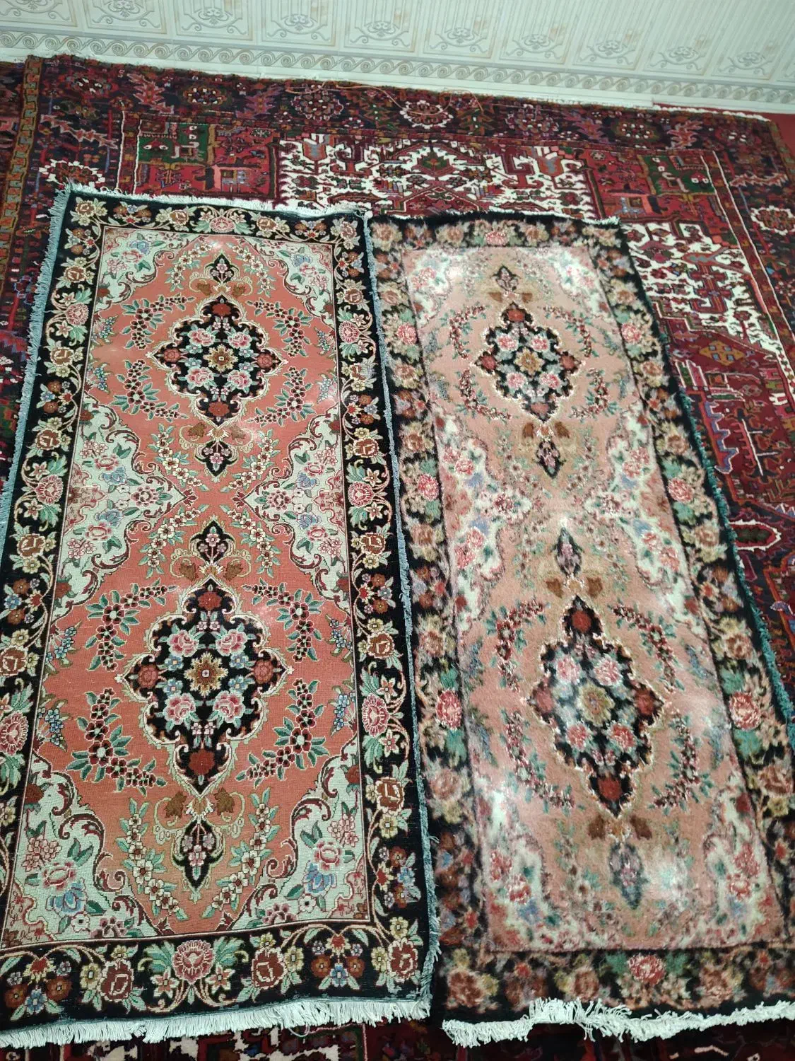 1 جفت فرش دست باف|فرش|خسروشاه, |دیوار