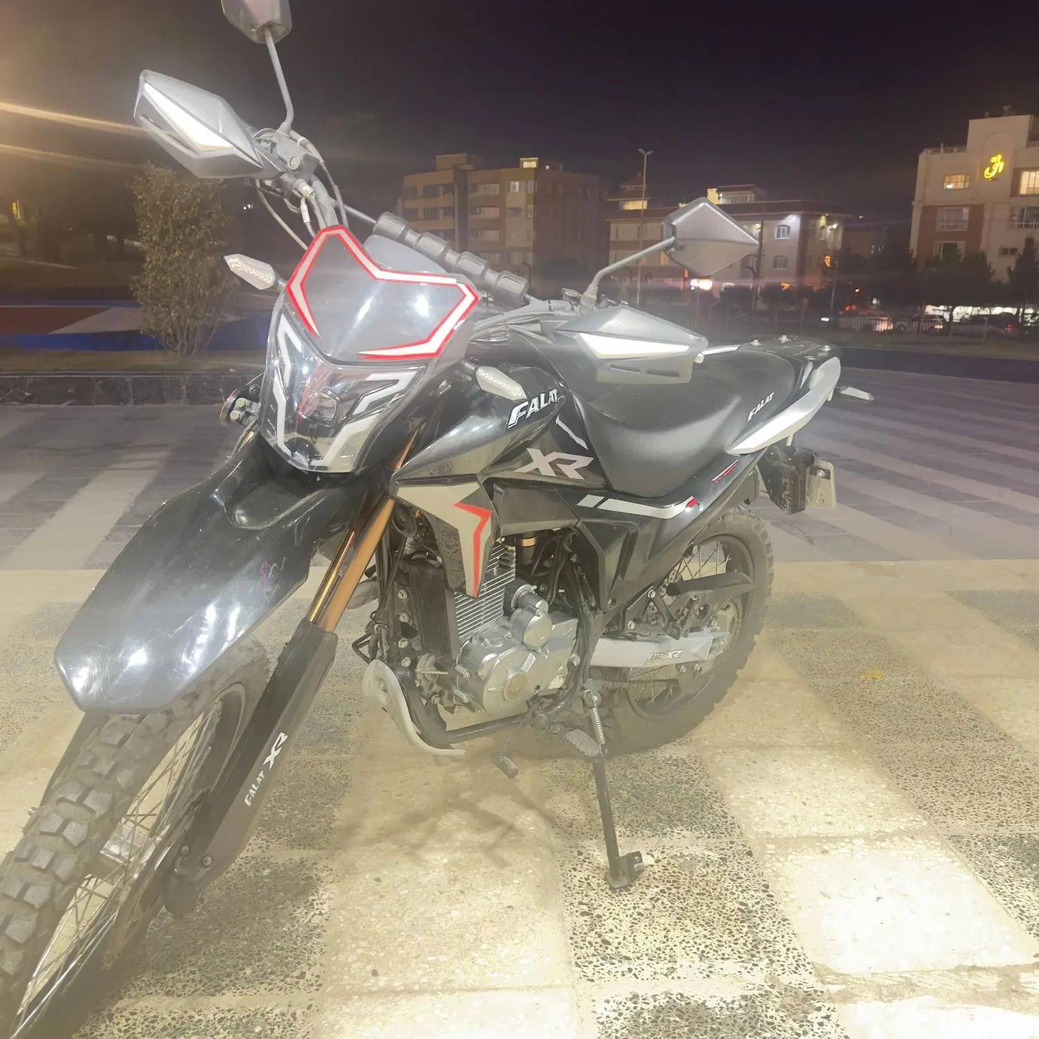 تریل XR 250|موتورسیکلت|سنندج, |دیوار