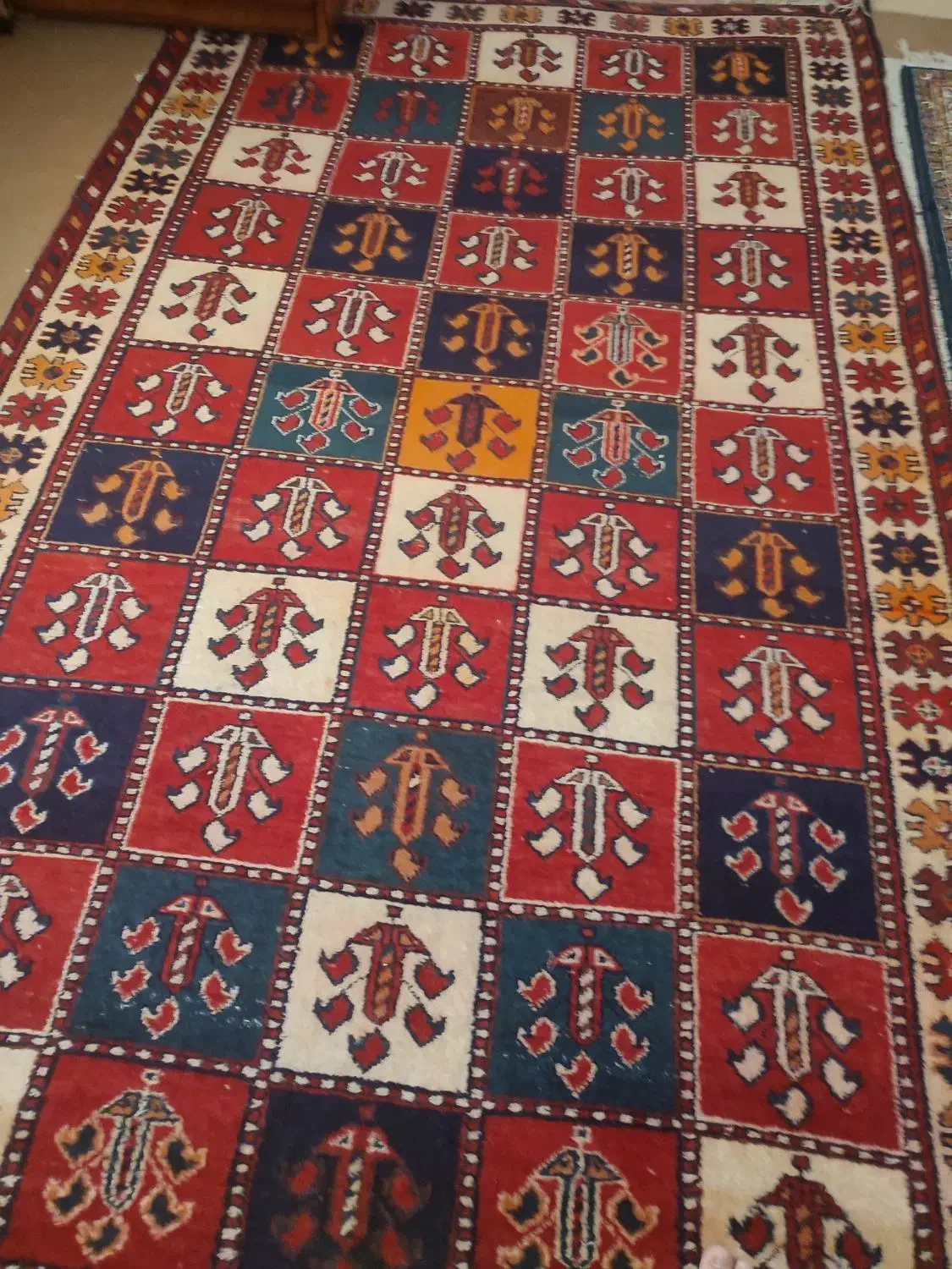 فرش سنتی ۹تومان تخفیف هم داردمشتری واقعی پیام دهد|فرش|یاسوج, |دیوار