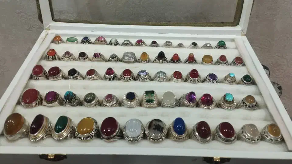 انگشتر نقره|کلکسیون اشیاء عتیقه|پاتاوه, |دیوار