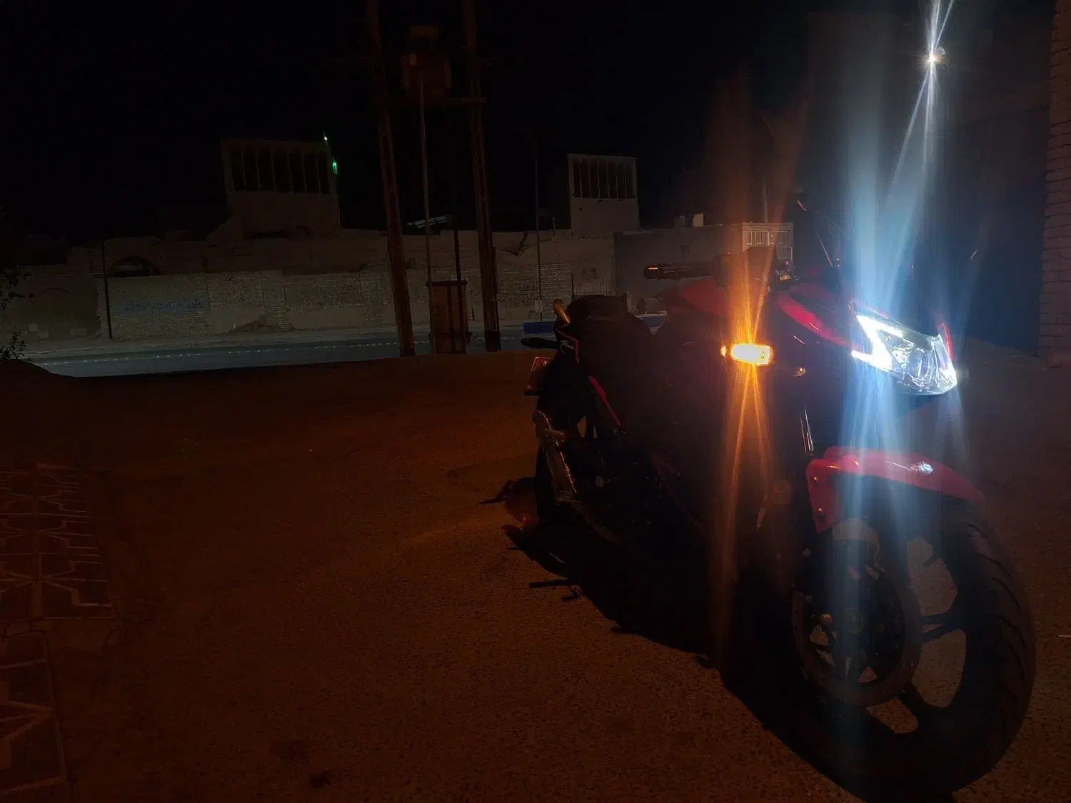 مگلی ۲۰۰ صفر معاوضه و اقساط|موتورسیکلت|میبد, |دیوار