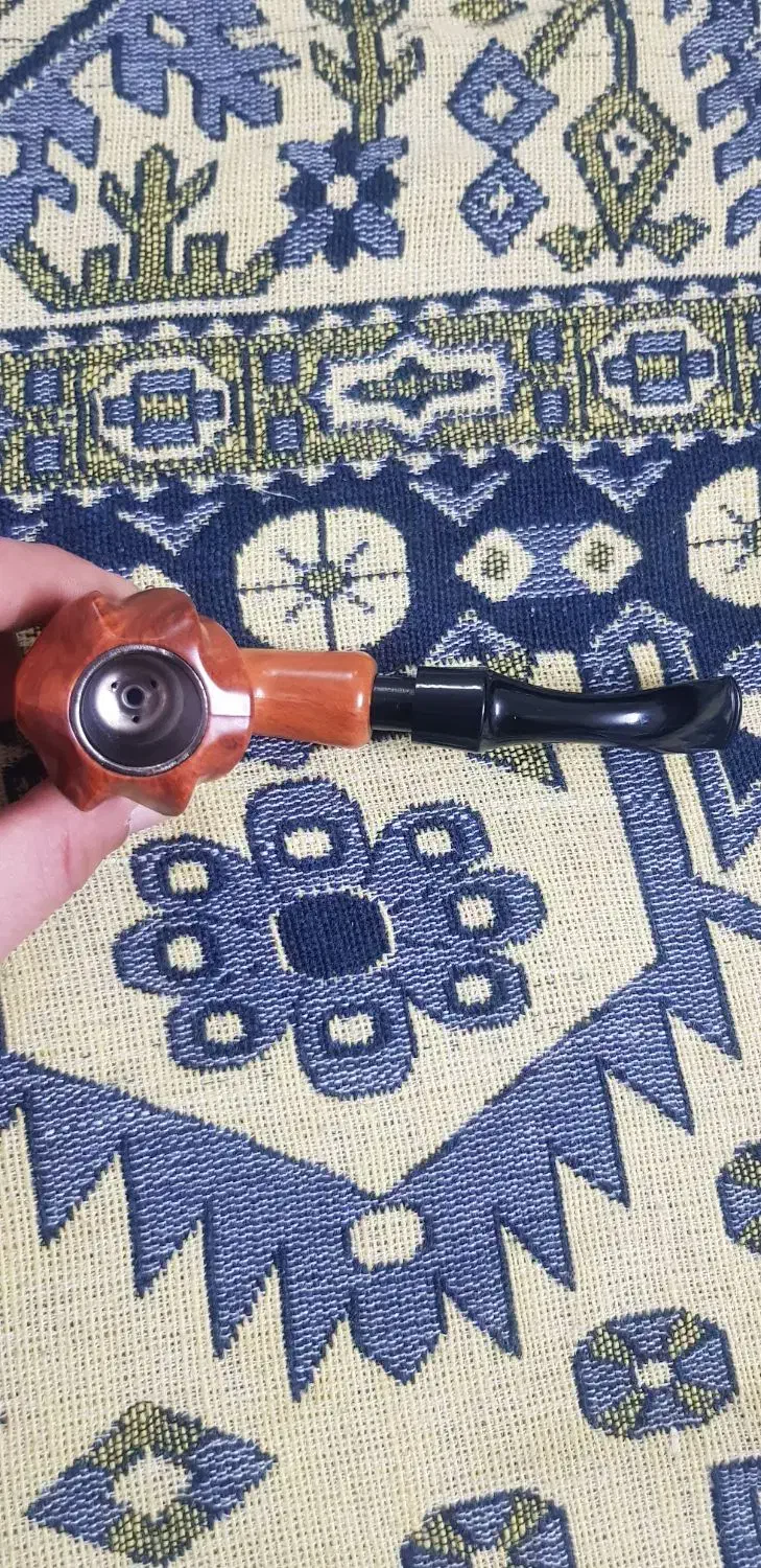 پیپ|کلکسیون اشیاء عتیقه|چهارباغ, |دیوار