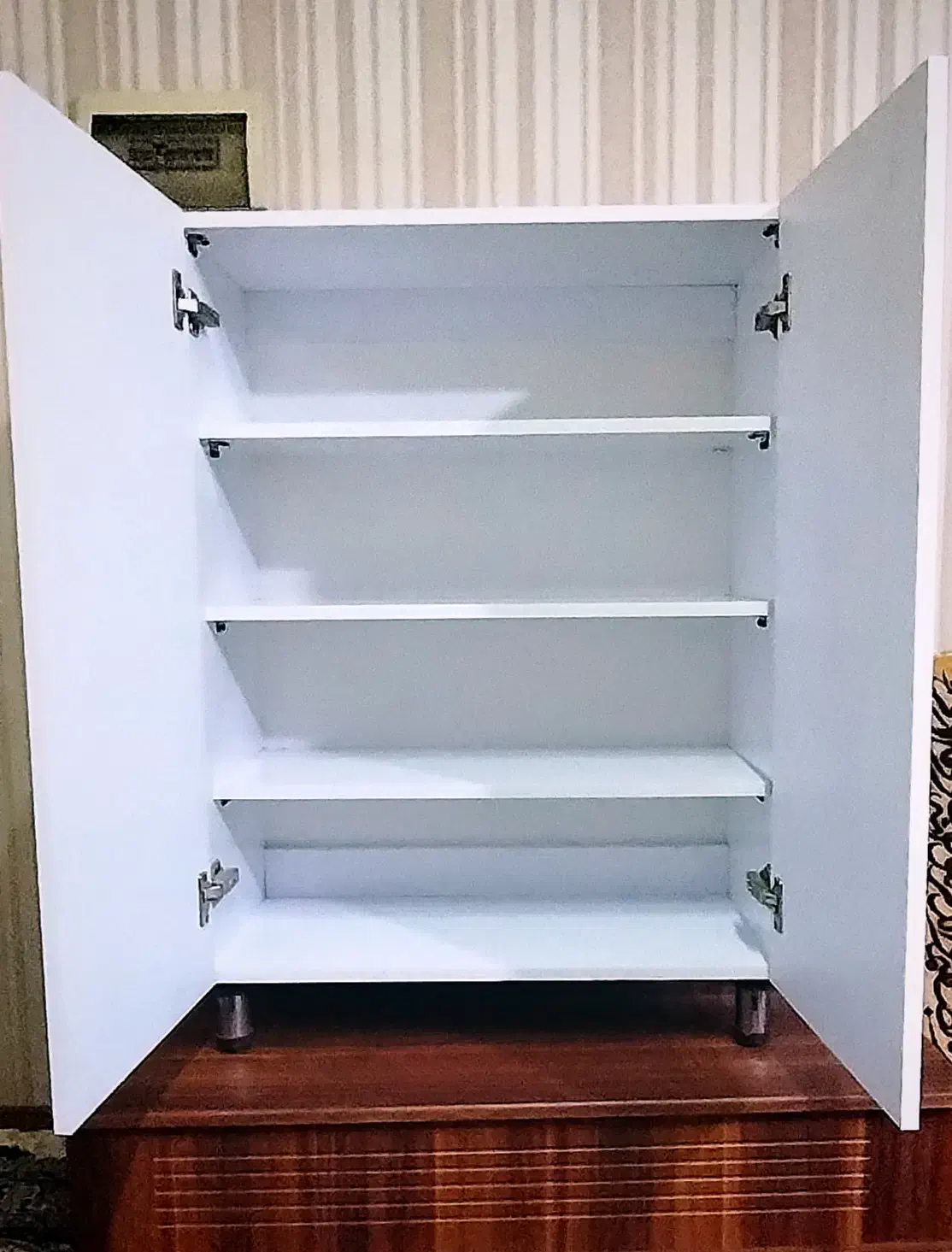 جاکفشی شیک و ساده|جاکفشی، کمد، دراور|مشهد, رده|دیوار