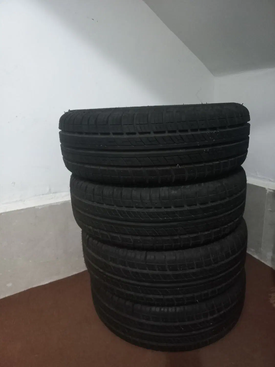 تایر ساینا۱۸۵،۶۰،۱۴|قطعات یدکی و لوازم جانبی|بیله سوار, |دیوار