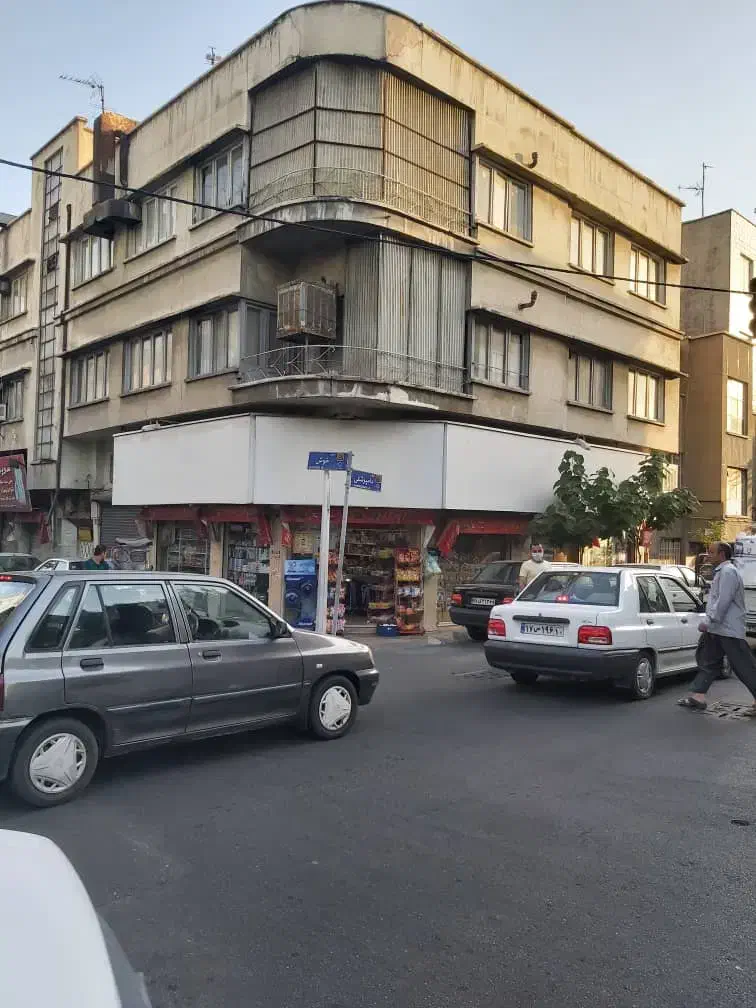 خانه کلنگی ۲۴۸ متر ، و ۱۸۱ متر تجاری دامپزشکی ،|فروش زمین و ملک کلنگی|تهران, سلسبیل شمالی|دیوار