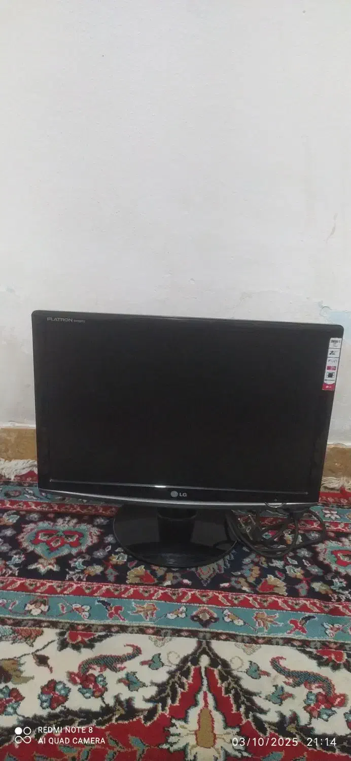 فروش مانیتورکامپیوترمارک LG۱۹اینچ|قطعات و لوازم جانبی رایانه|شیراز, عادل آباد|دیوار