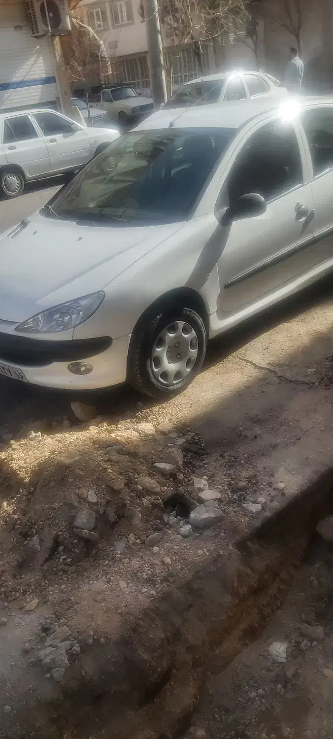 پارس سال|خودرو سواری و وانت|قم, دروازه چوبی|دیوار