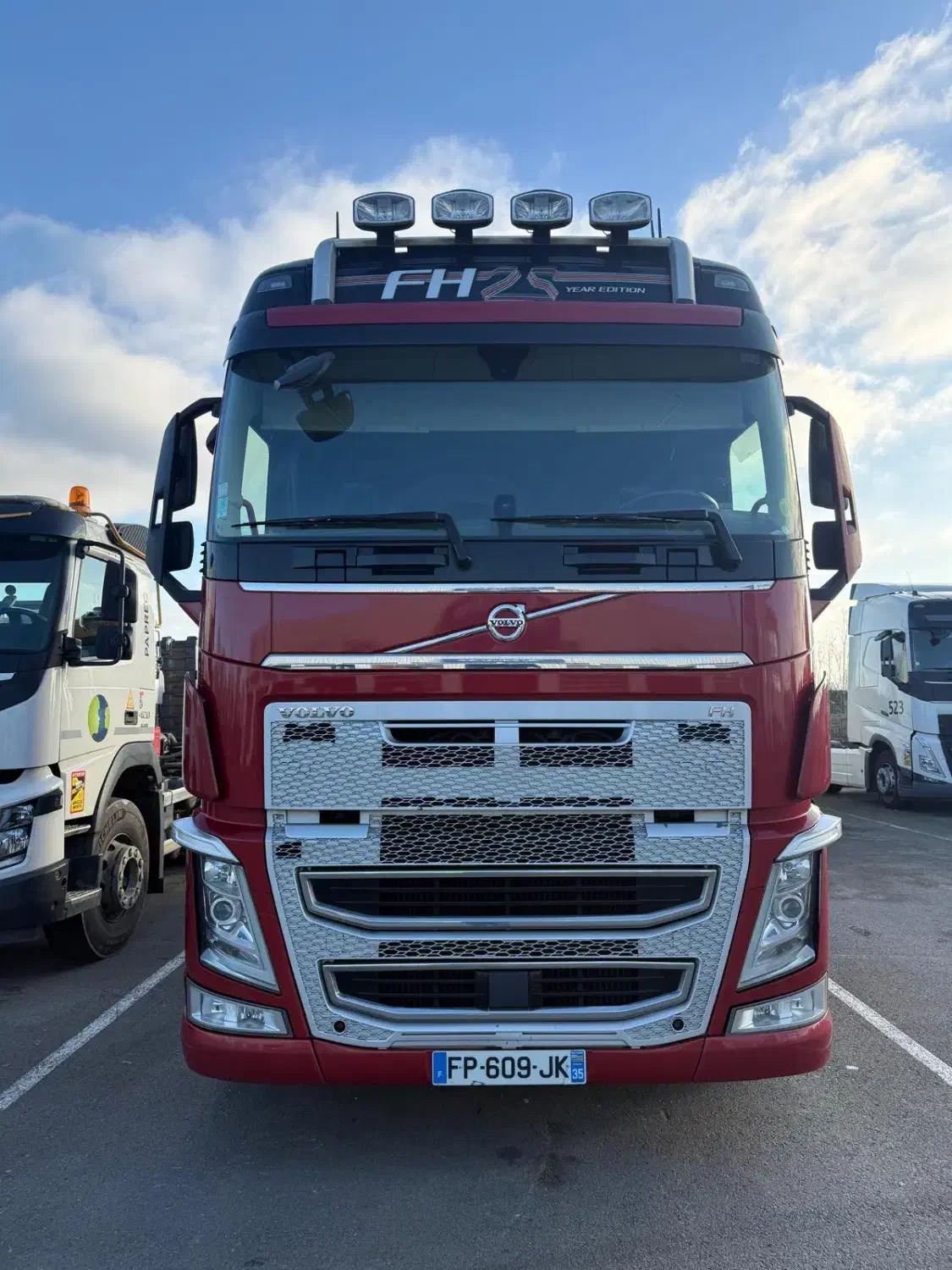 ترخیص و واردات انواع خودروهای سواری و کشنده|خدمات حمل و نقل|تبریز, |دیوار