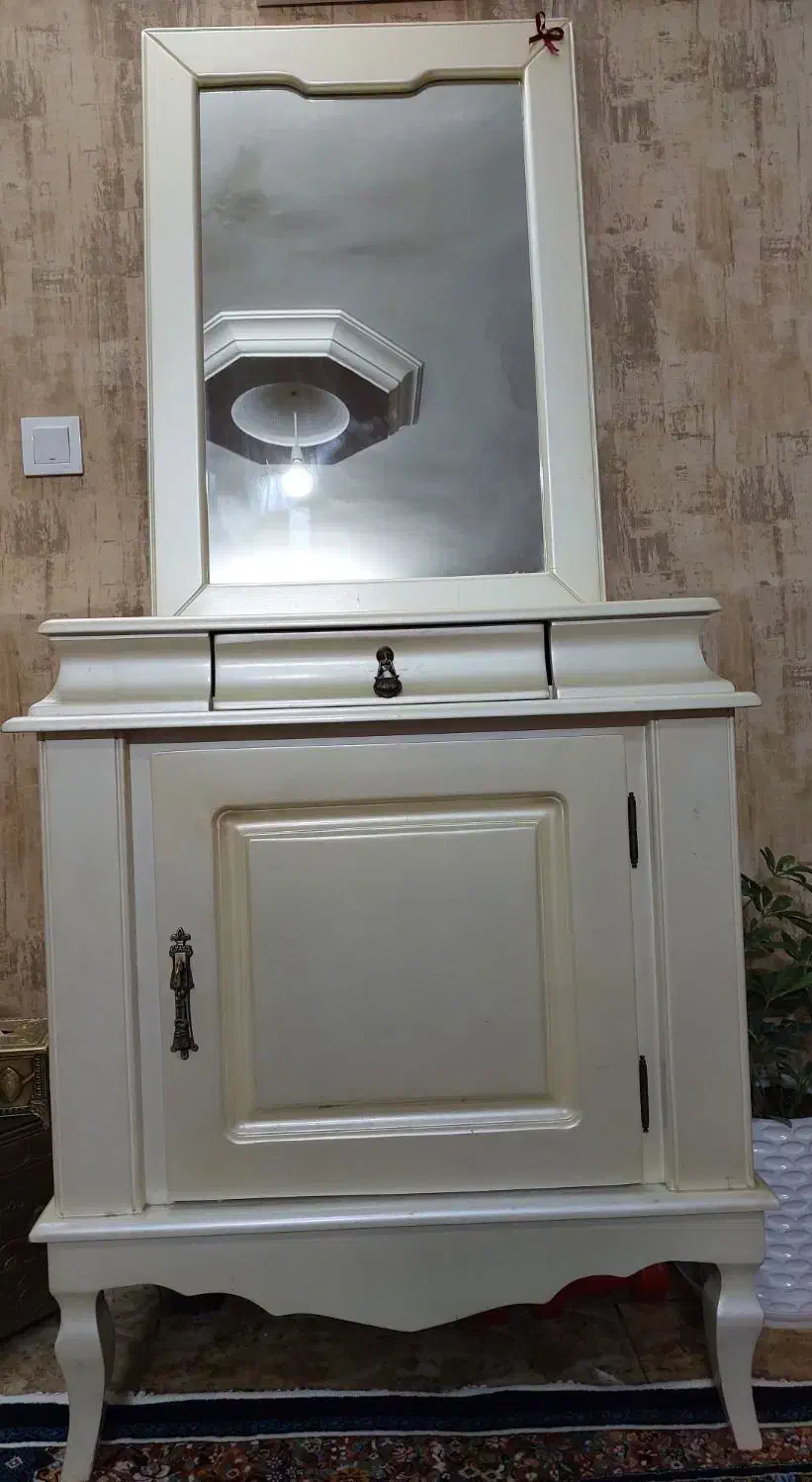 آینه کنسول چوبی|بوفه، ویترین، کنسول|مشهد, کوی المهدی|دیوار