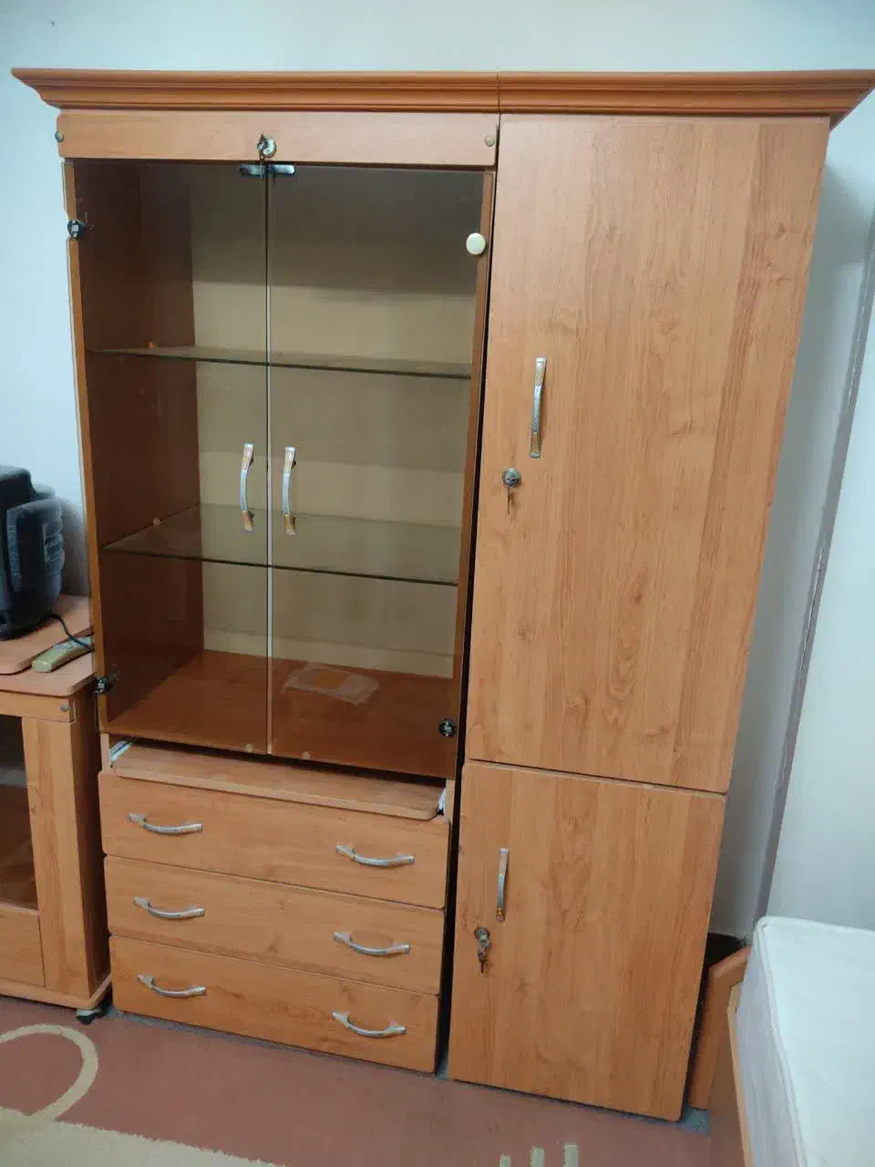 سرویس تخت و کمد نوجوان|تخت و سرویس خواب|گنبد کاووس, |دیوار