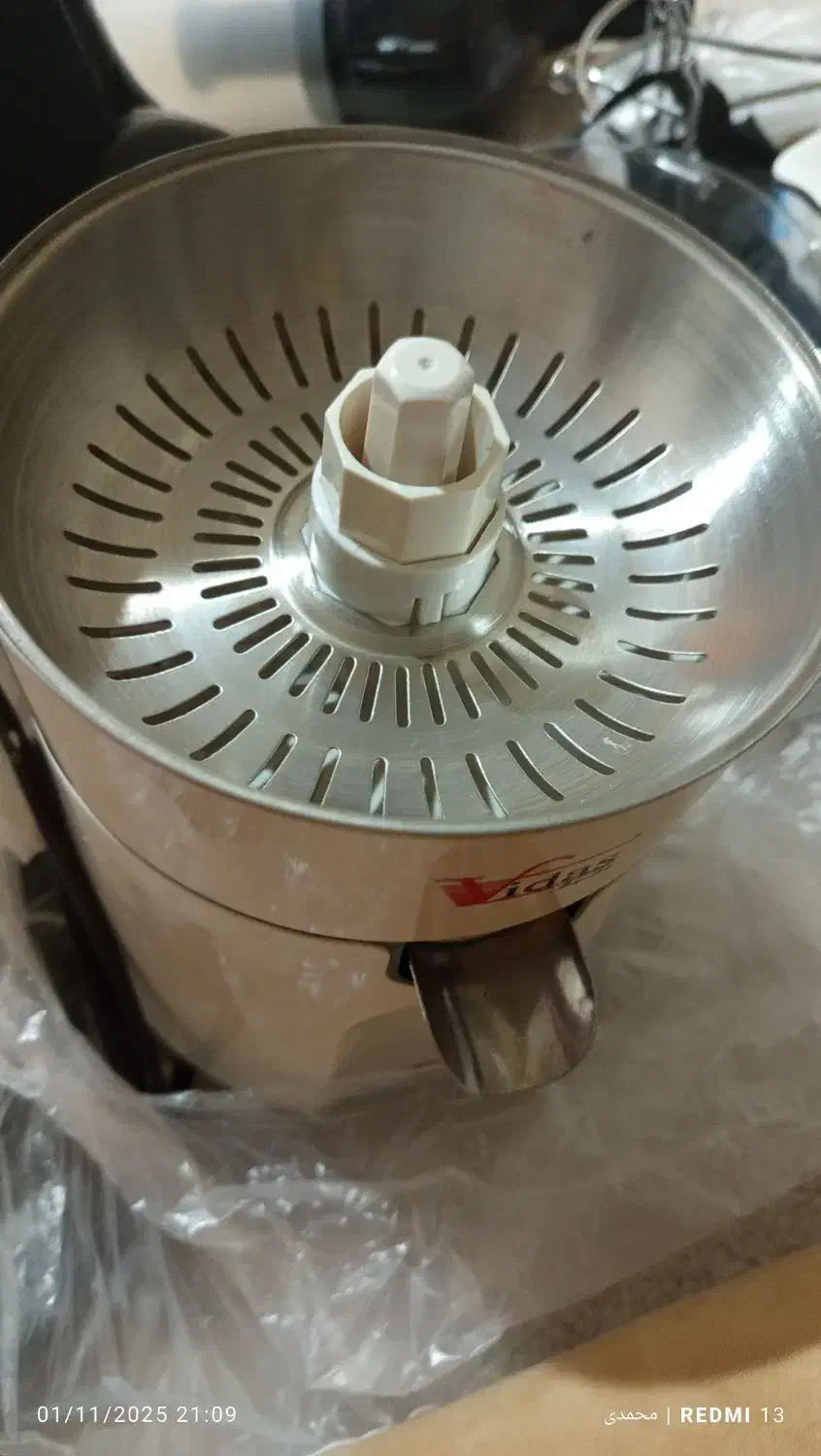 آب مرکبات گیری نو نو وسالم|آبمیوهگیر و آبمرکباتگیر|قم, زنبیل آباد|دیوار