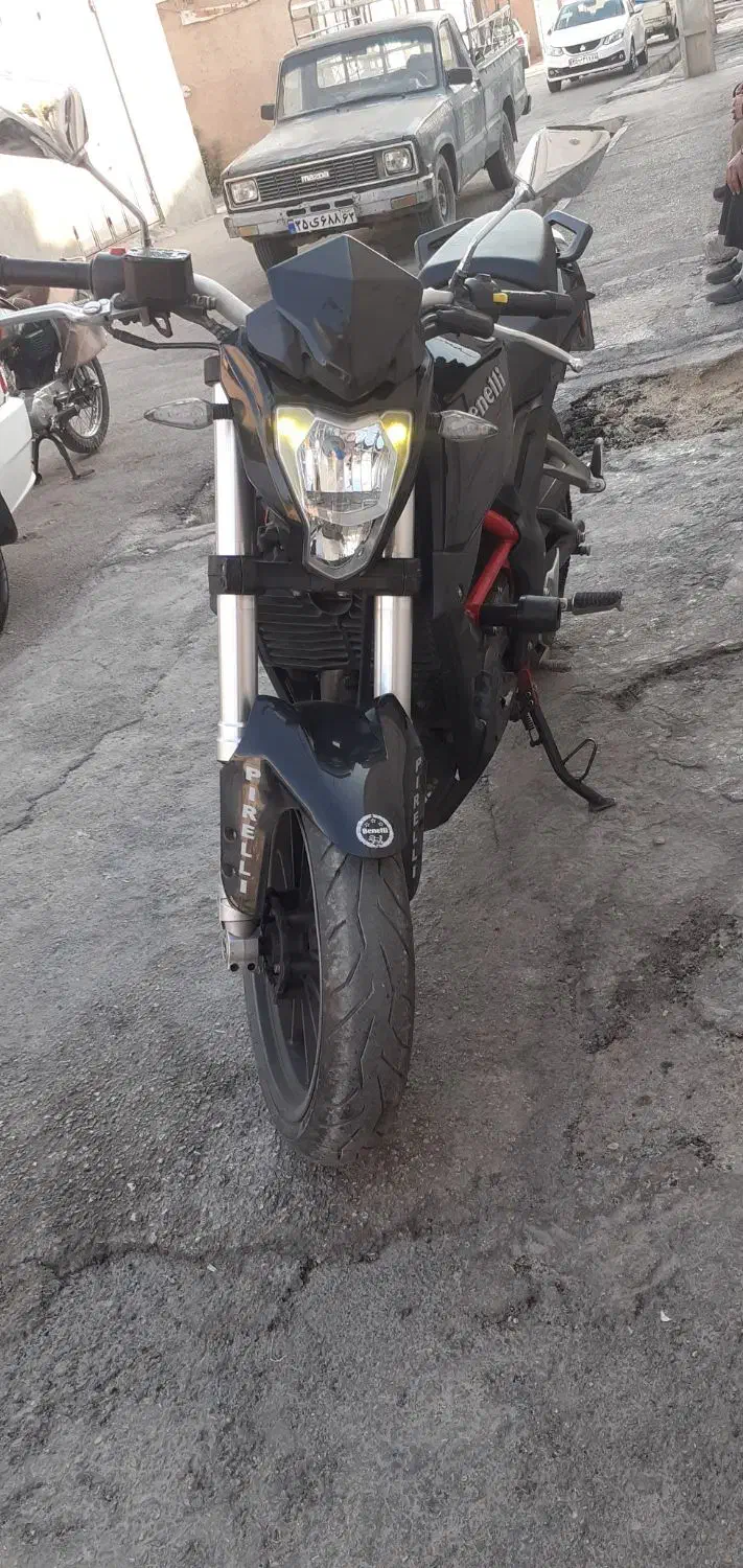 موتوربنلی ۲۵۰ سری اول|موتورسیکلت|شیراز, نیستان|دیوار