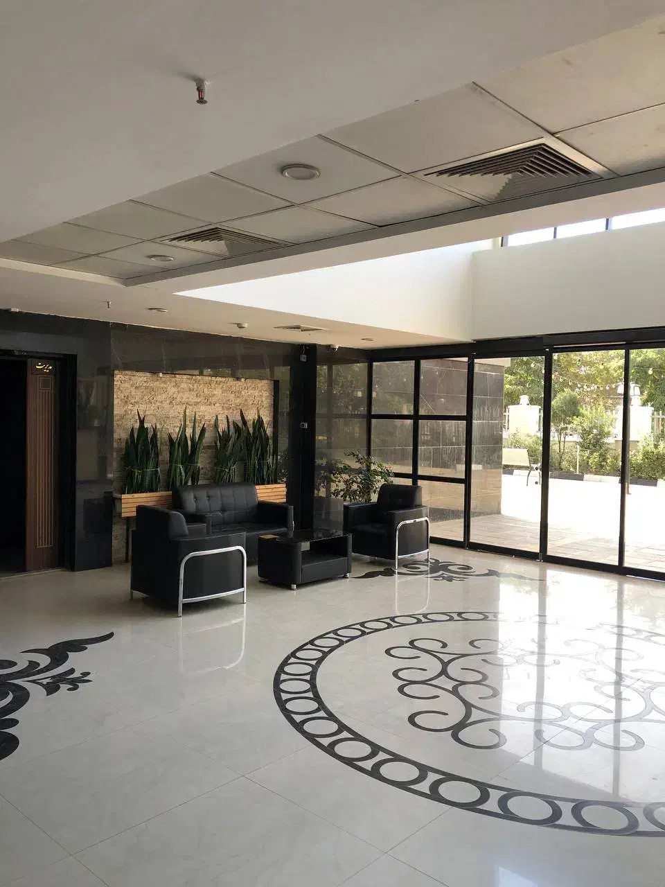 واحد ۹۵ متریفروشی در برج بهارستان /خیام شمالی|فروش آپارتمان|مشهد, سپاد|دیوار