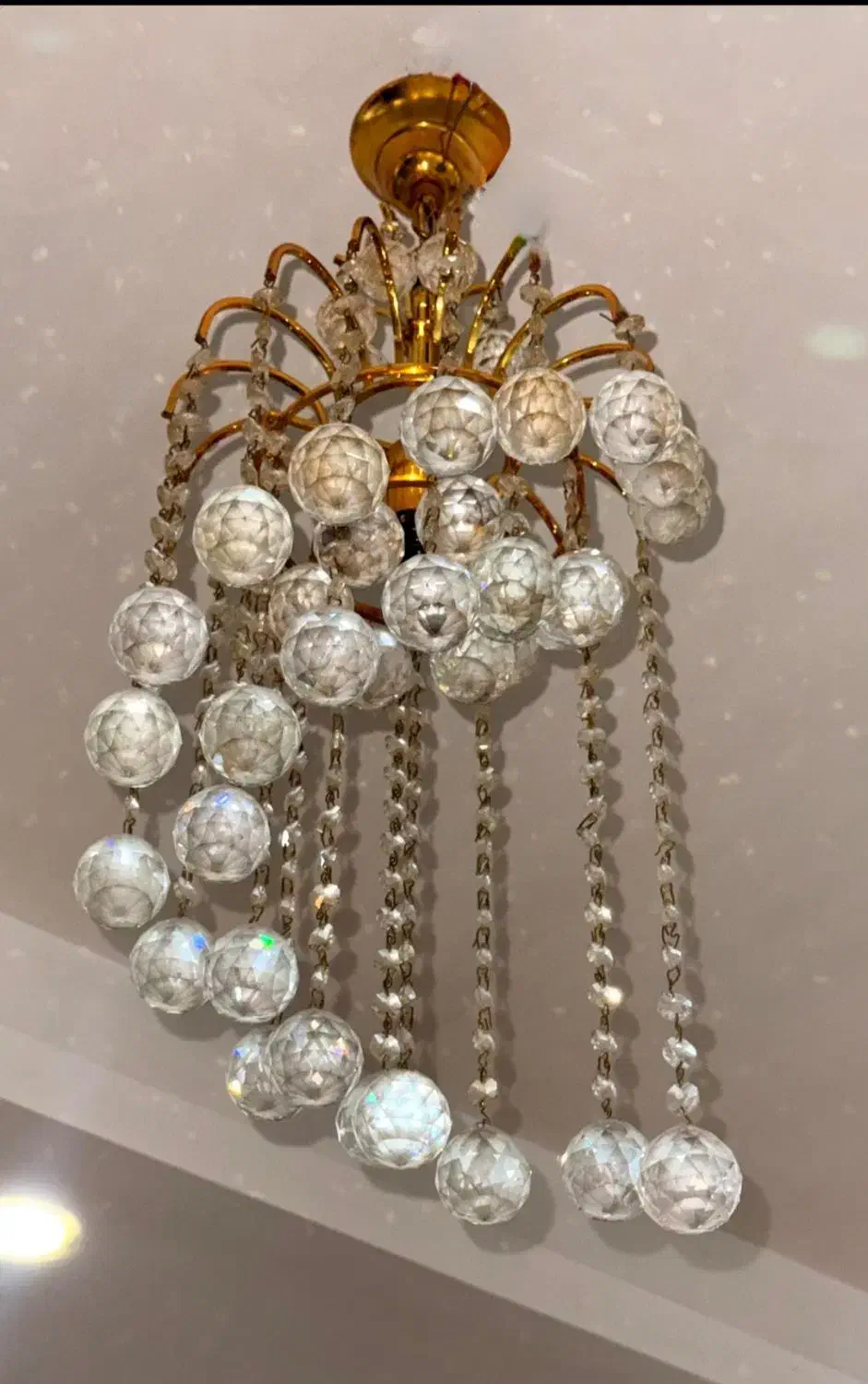 لوستر|لوستر و چراغ آویز|پرند, فاز ۰|دیوار