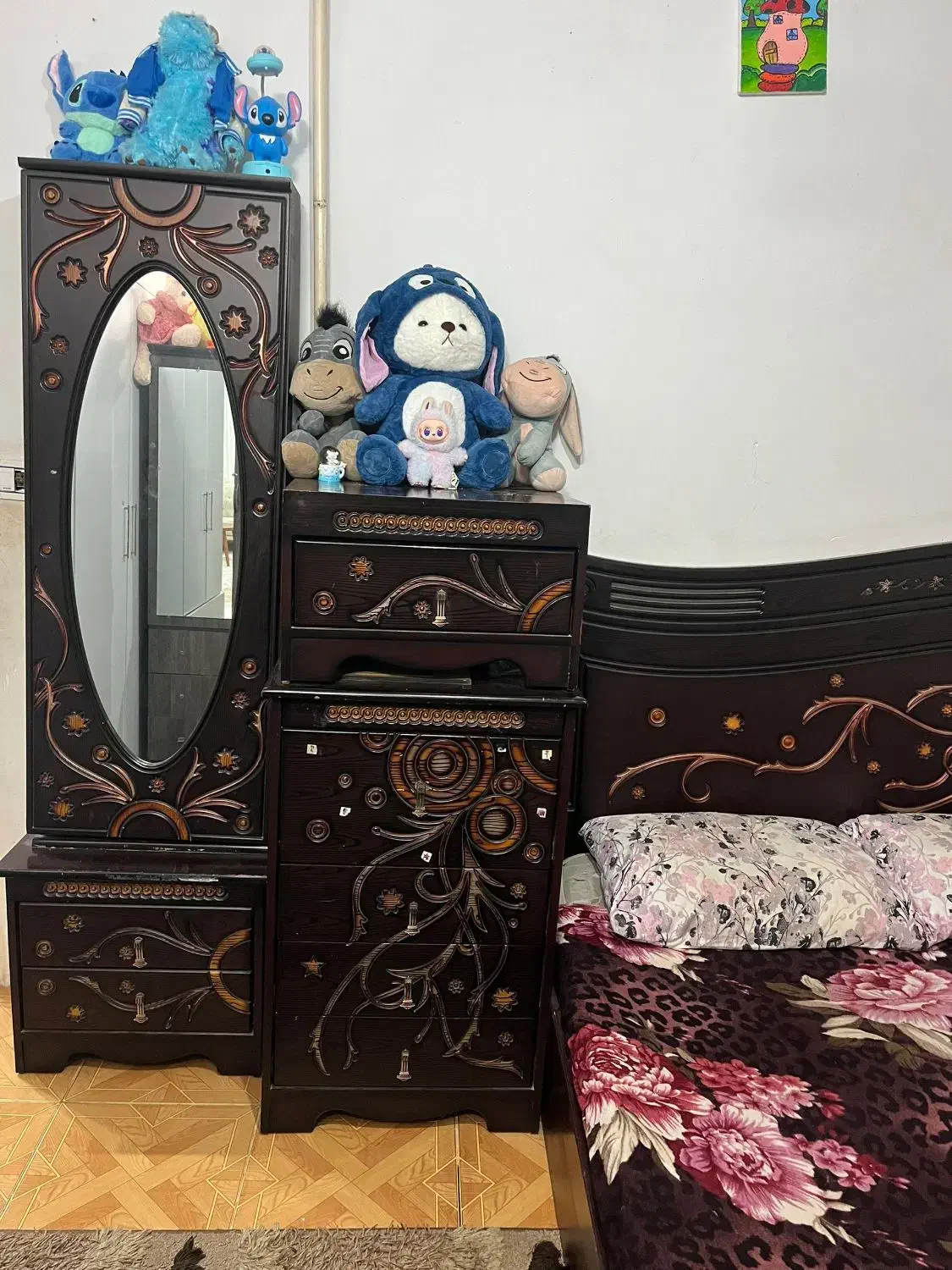 سرویس خواب در حد نو|تخت و سرویس خواب|لنگرود, |دیوار