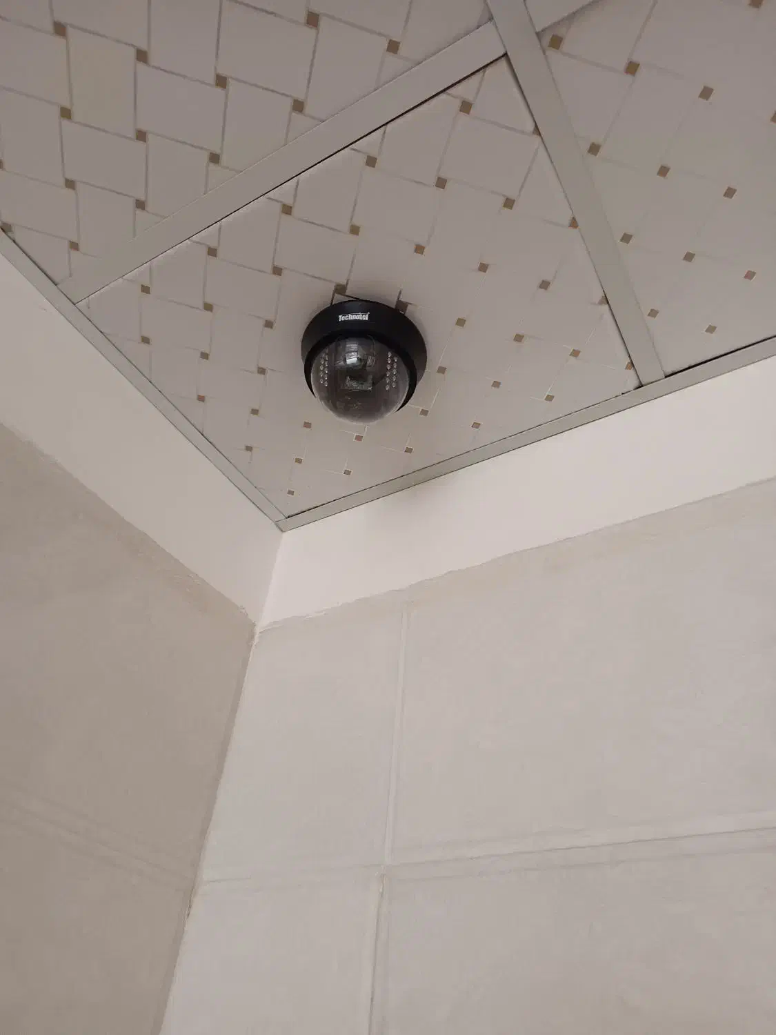 دوربین مداربسته|دوربین مداربسته|قم, هفت تیر|دیوار