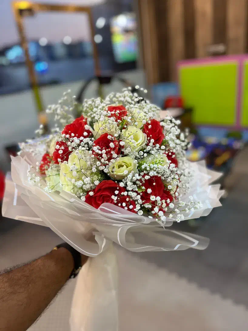 خدمات گل ارایی طبیعی و مصنوعی|گل مصنوعی|برازجان, |دیوار