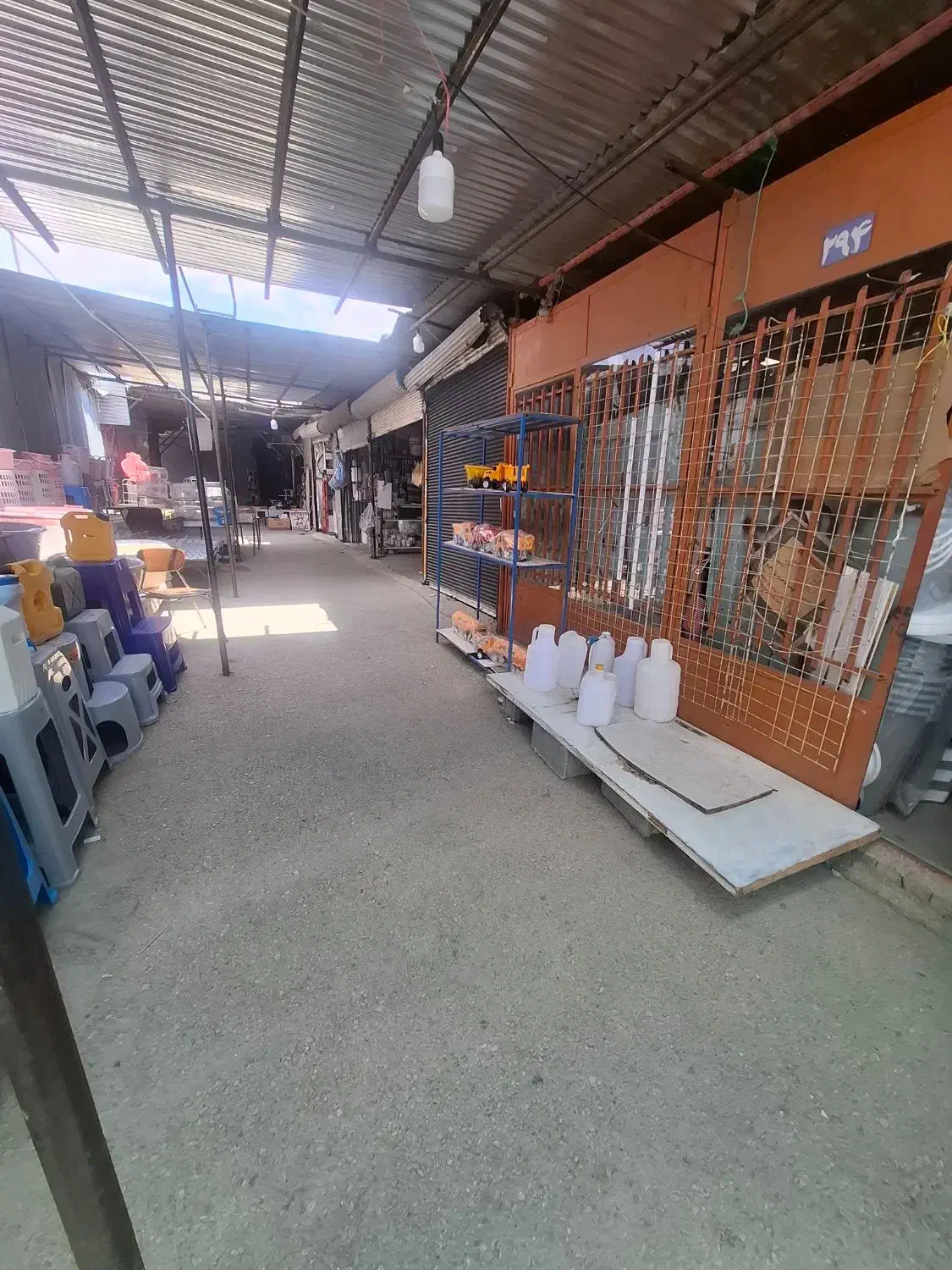 فروش غرفه در جمعه بازار قدیم|فروش مغازه و غرفه|یاسوج, |دیوار