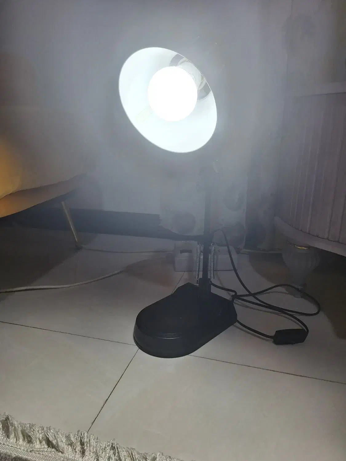 چراغ مطالعه کاملا نو وسالم|چراغ خواب و آباژور|شهریار, شهریار|دیوار