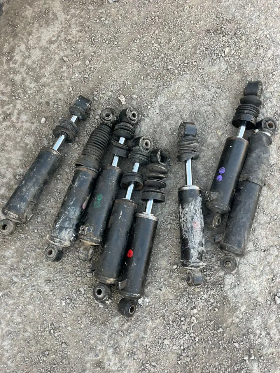 کمک ماشین ایرانی و خارجی کمترین قیمت تک و عمده|قطعات یدکی و لوازم جانبی|تهران, خاوران|دیوار