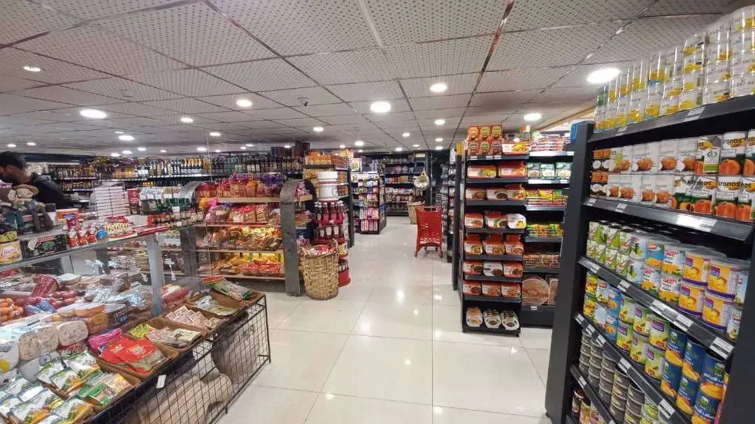 صندوقدار و پشتیبان همراه با بیمه و سرویس برگشت|استخدام خدمات فروشگاه و رستوران|شیراز, مهدی‌آباد|دیوار